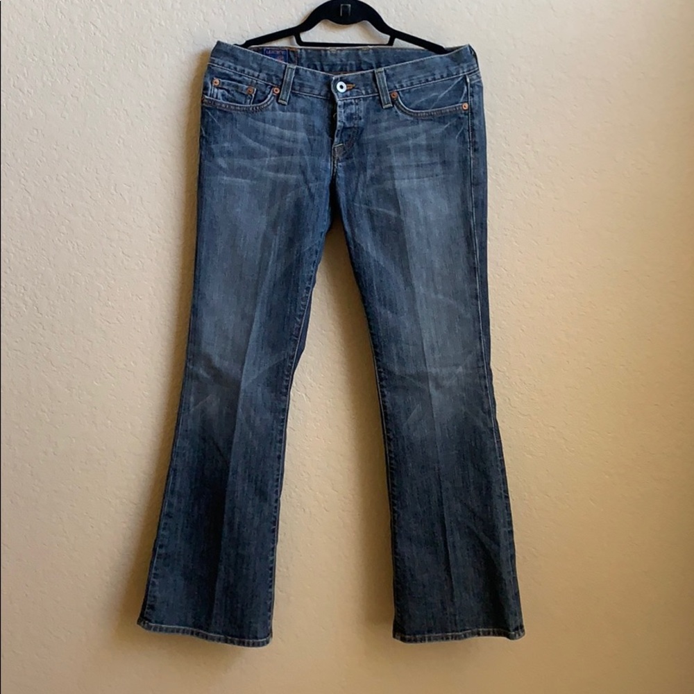 Lucky Jeans